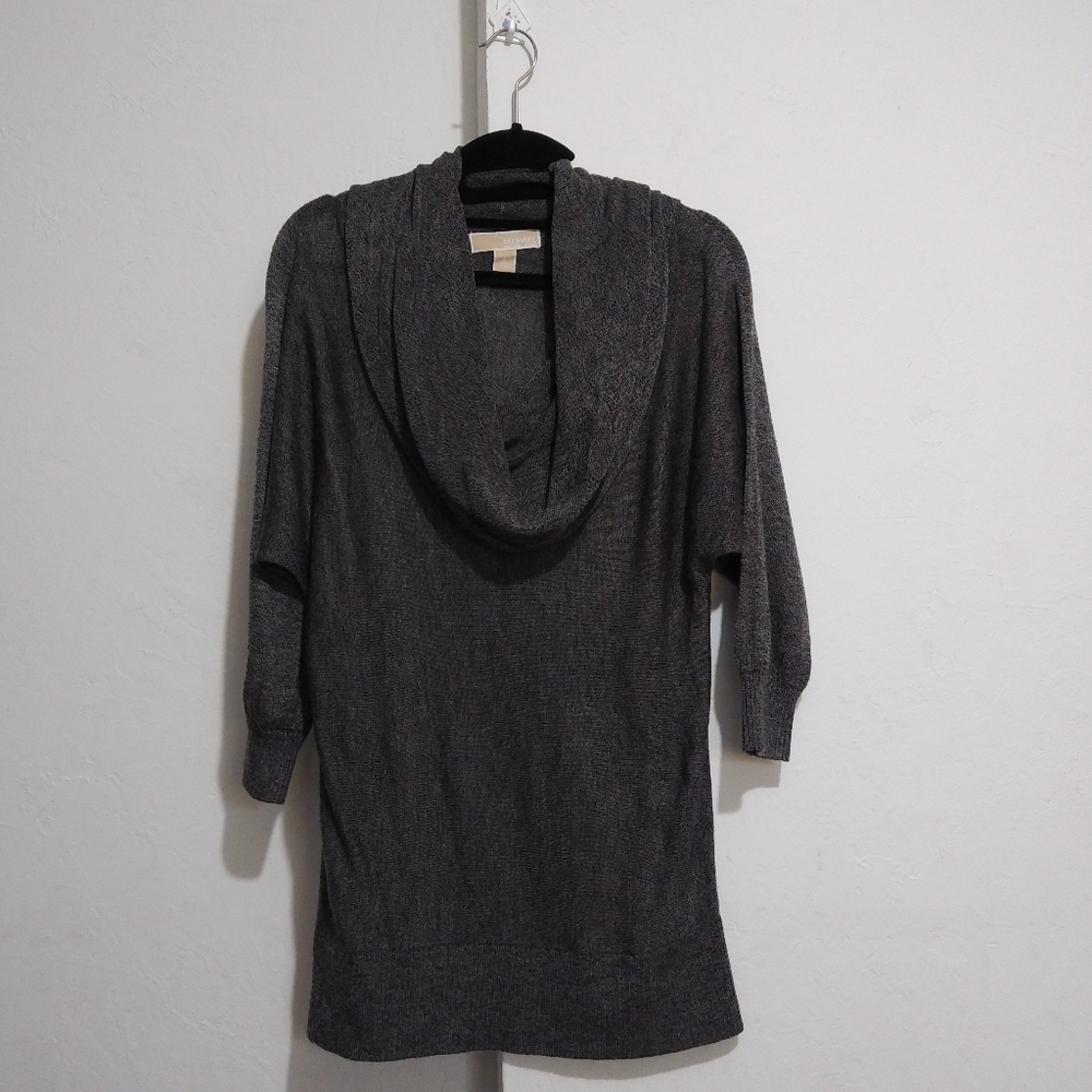 Michael Michael Kors turtle neck knit sweater
Brig